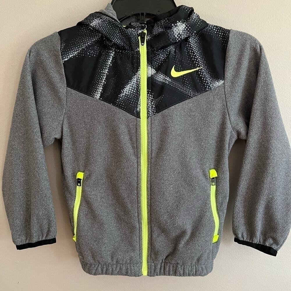 NIKE BOYS FULL ZIP HOODED JACKET SIZE SIZE 6
